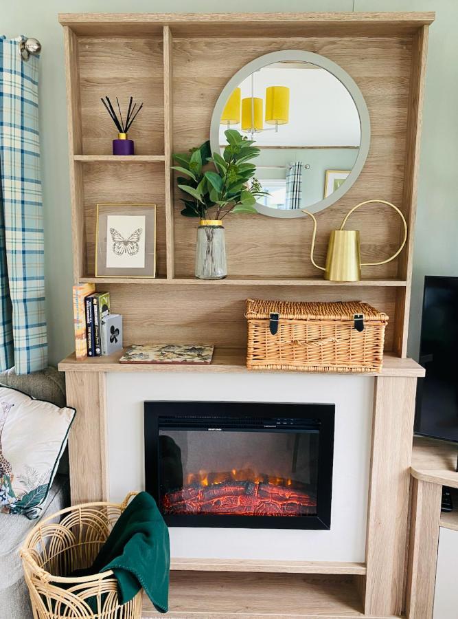 The Sanctuary Holiday Home - Escape The Ordinary Knaresborough Exteriör bild