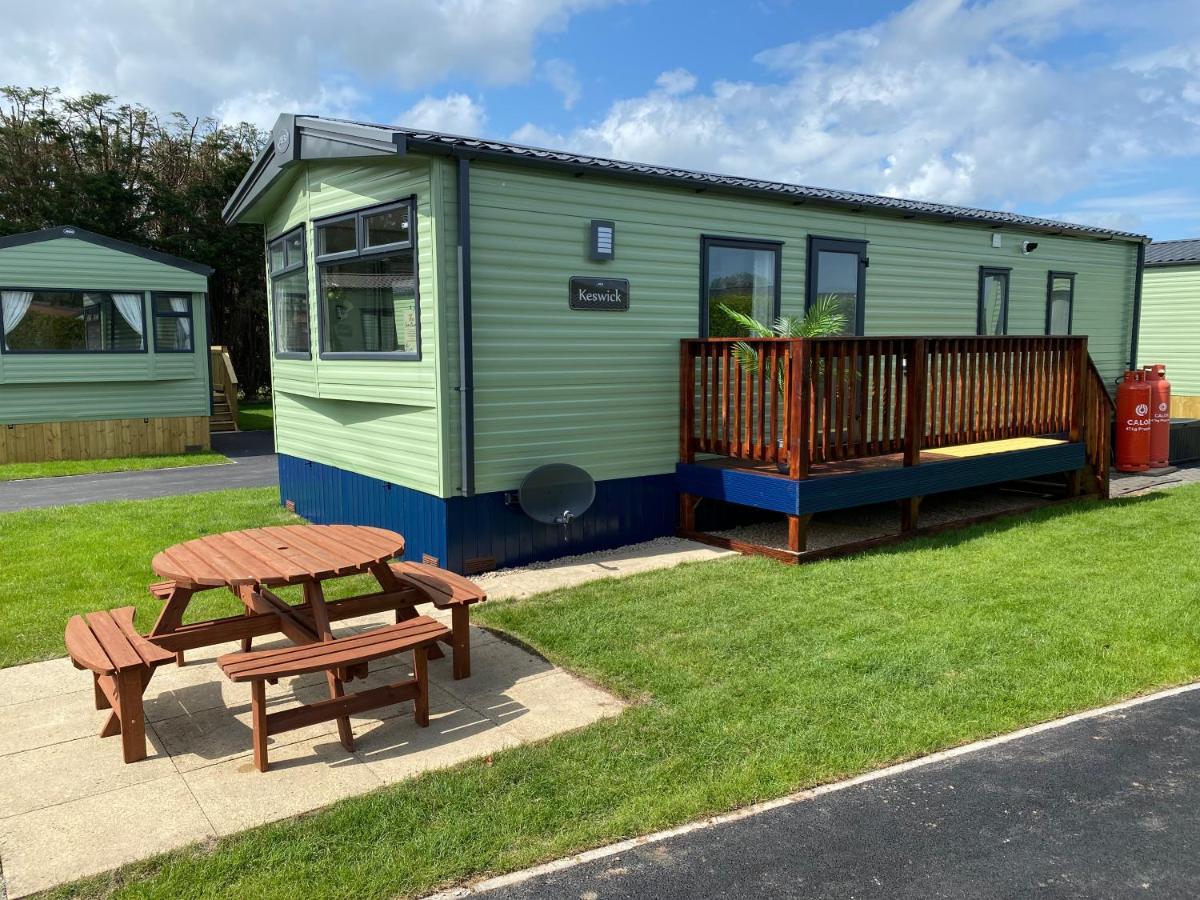 The Sanctuary Holiday Home - Escape The Ordinary Knaresborough Exteriör bild